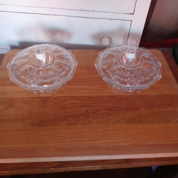 Two brand new glass candy dishes - Picture 1 of 2